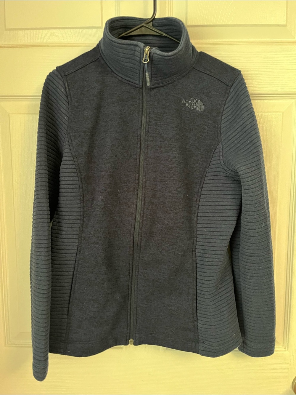 The North Face Women's Dark Grey/Blue Ribbed-Sleeve Bomber Jacket